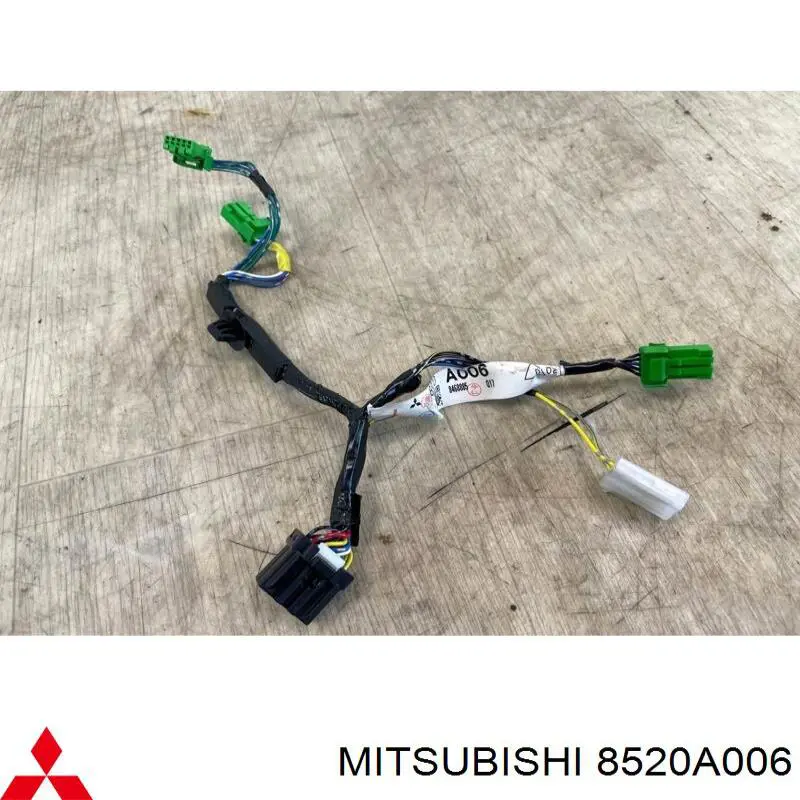 8520A006 Mitsubishi 