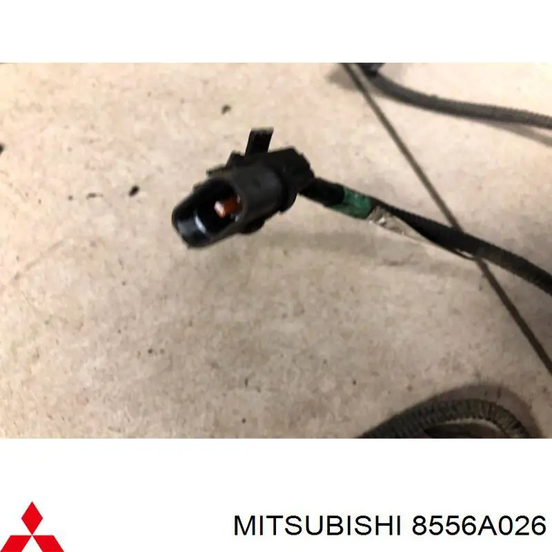 8556A026 Mitsubishi 