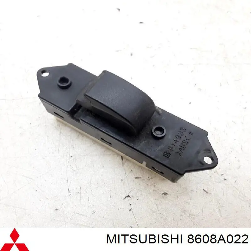 8608A022 Mitsubishi кнопка вмикання двигуна склопідіймача передня права