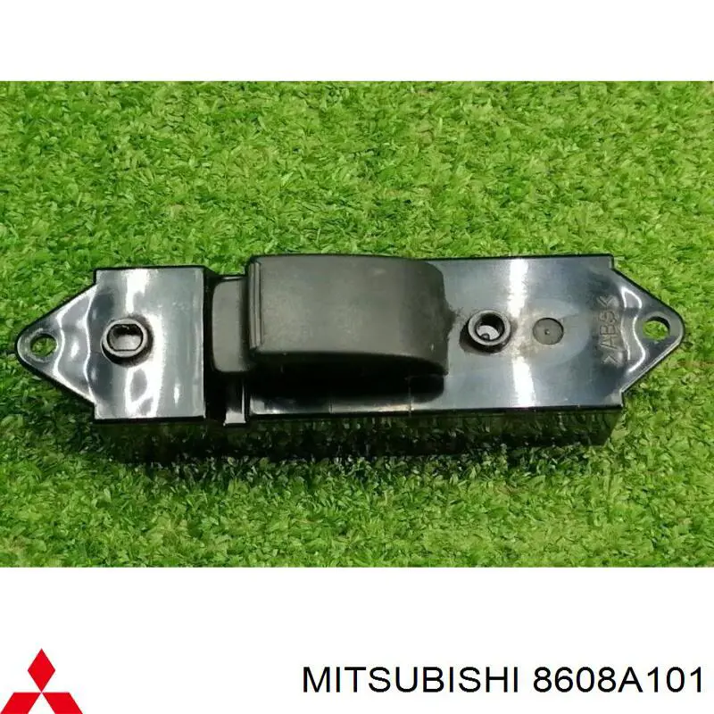 Кнопковий блок керування склопідіймачами задній лівий Mitsubishi 8608A101 ціна, від 2.53 USD