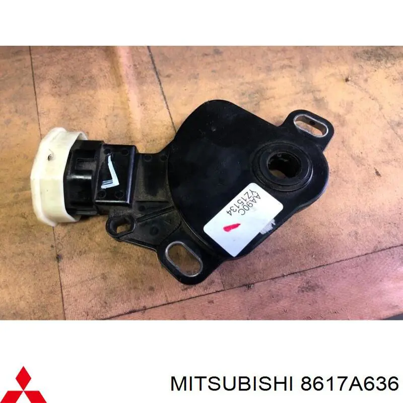 8617A636 Mitsubishi Датчик положення селектора АКПП