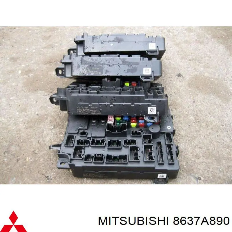  8637A890 Mitsubishi