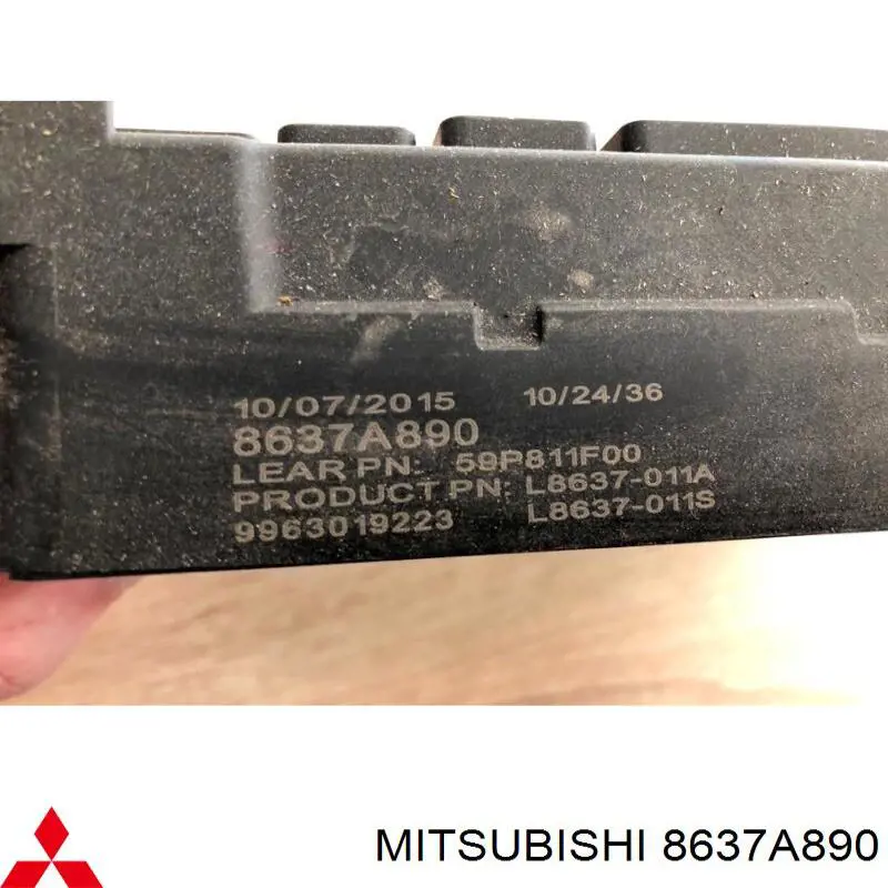 8637A890 Mitsubishi 