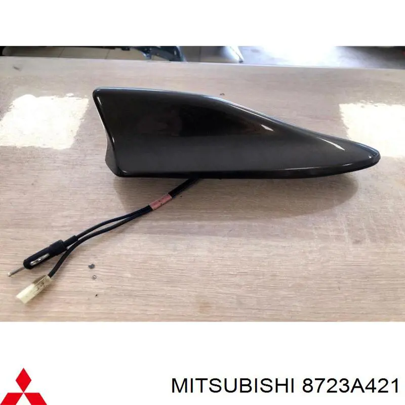 Антена Mitsubishi 8723A421 ціна, від 95.83 USD