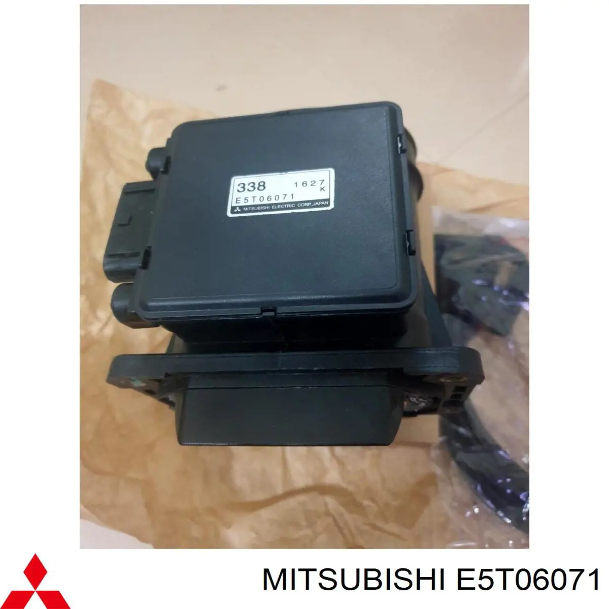 Датчик потоку (витрати) повітря, витратомір MAF - (Mass Airflow) Mitsubishi Pajero 2 Canvas Top (V2W, V4W) (Міцубісі Паджеро)