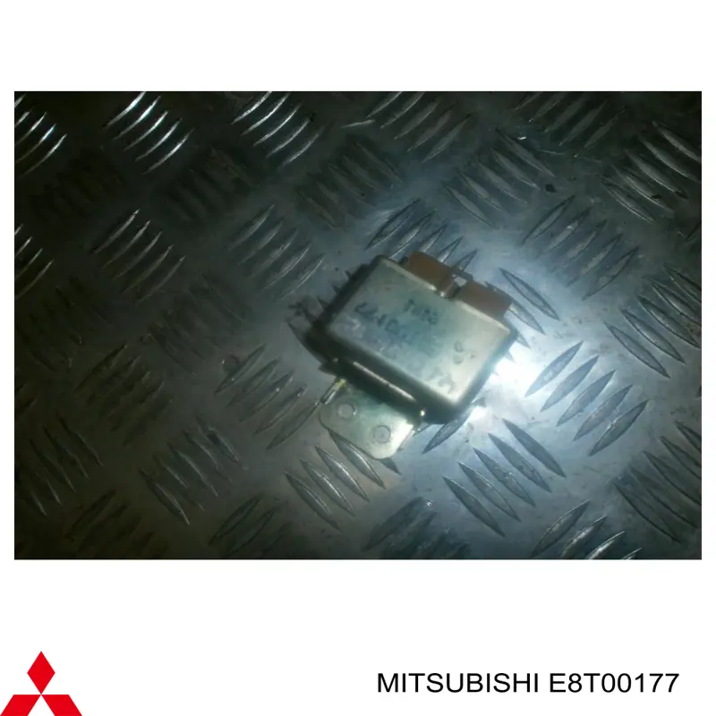  E8T00177 Mitsubishi