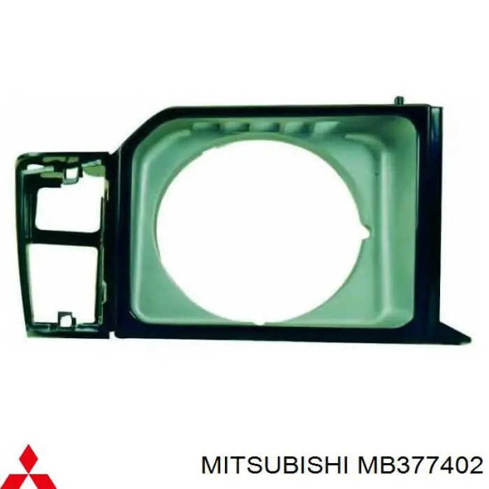Рамка/облицювання фари правої Mitsubishi Pajero 1 (L04G) (Міцубісі Паджеро)