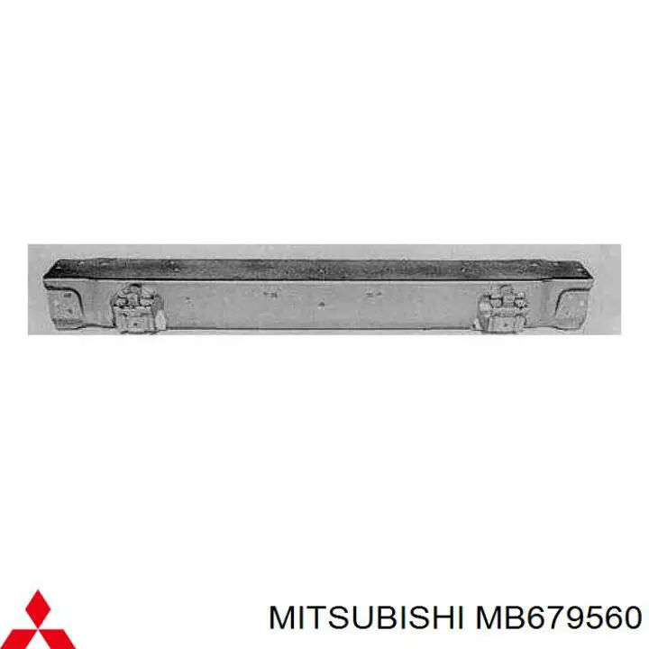 MB679560 Mitsubishi Бампер передний (Хром)