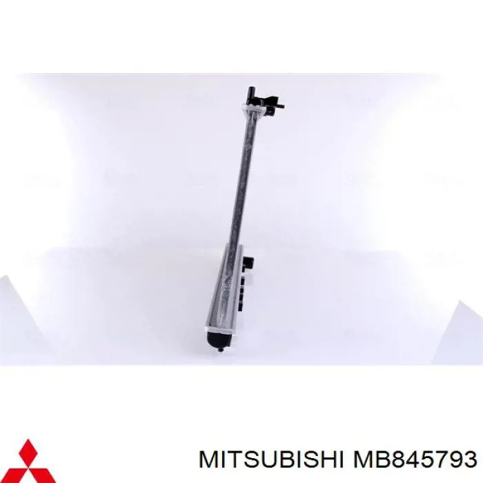 Радіатор охолодження двигуна MB845793 Mitsubishi