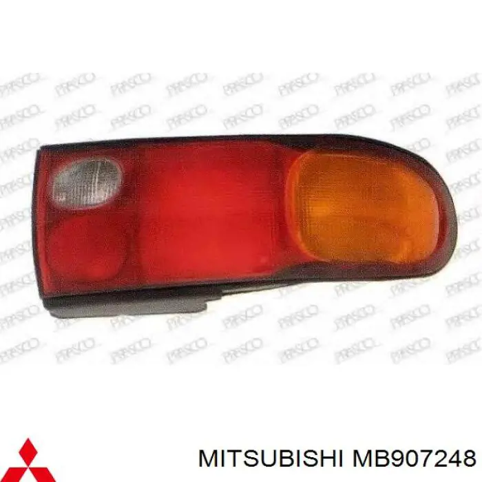MB907248 Mitsubishi ліхтар задній правий