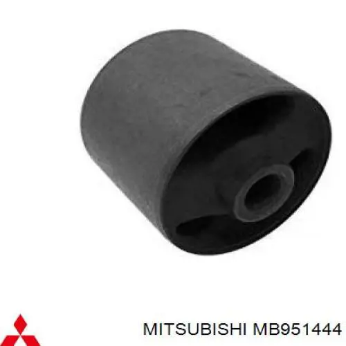 Сайлентблок траверси кріплення переднього редуктора, передній MITSUBISHI MB951444