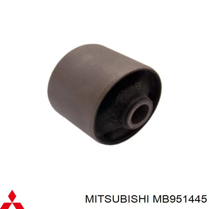 MB951445 Mitsubishi Сайлентблок траверси кріплення переднього редуктора, задній