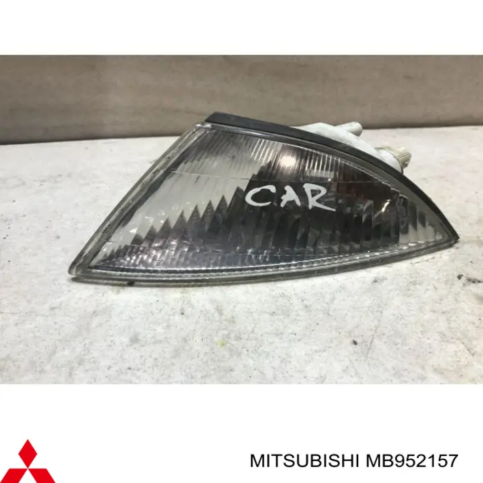 Покажчик повороту лівий Mitsubishi Carisma (DA) (Міцубісі Карізма)