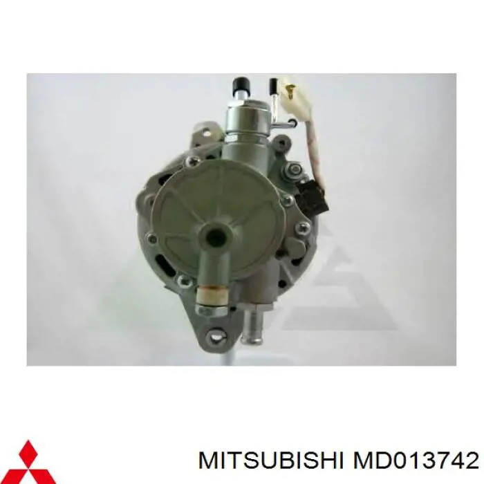 MD013742 Mitsubishi генератор