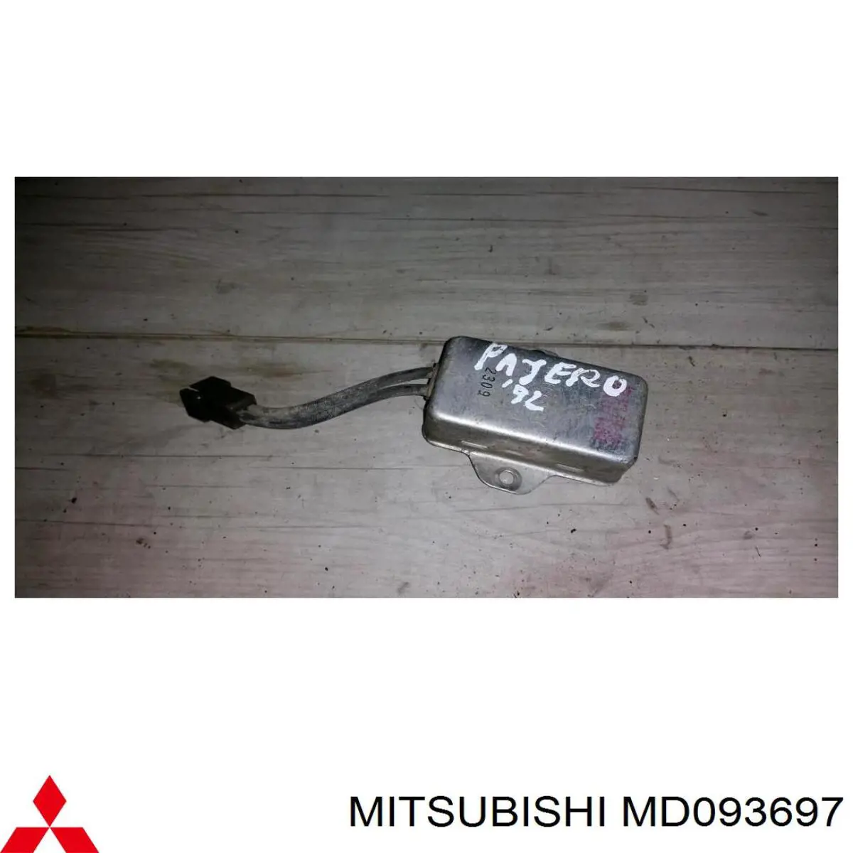 MD093697 Mitsubishi 