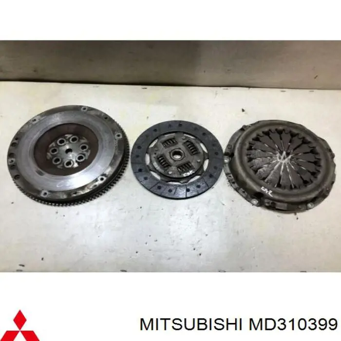 Маховик двигуна MITSUBISHI MD310399