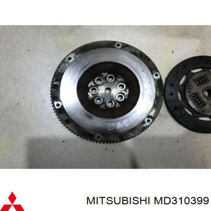 Маховик двигуна Mitsubishi MD310399 ціна, від 44.34 USD