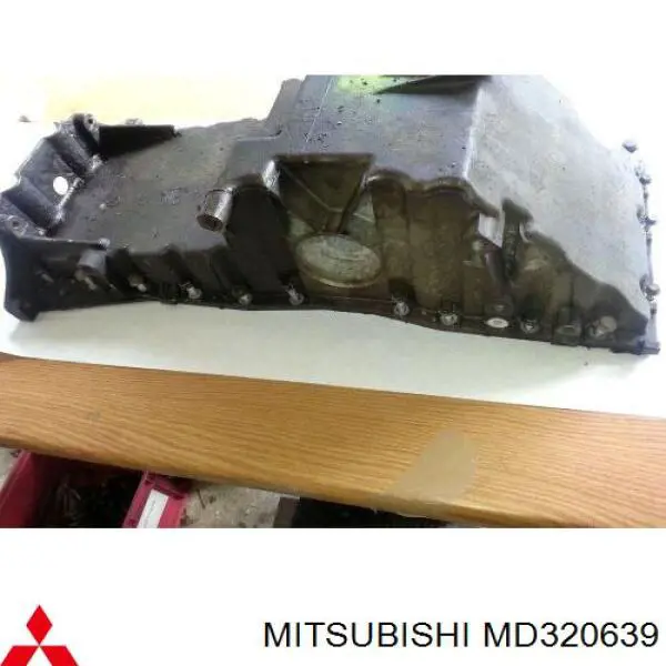 Піддон двигуна Mitsubishi MD320639 ціна, від 17.81 USD