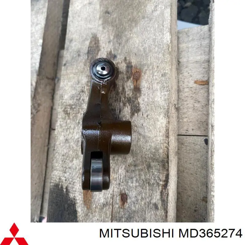 Коромисло клапана (рокер), впускний Mitsubishi Space Star (DG0) (Міцубісі Спейс стар)