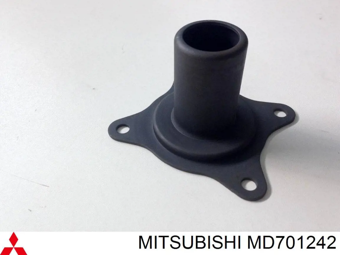 MD701242 Mitsubishi Напрямна підшипника зчеплення