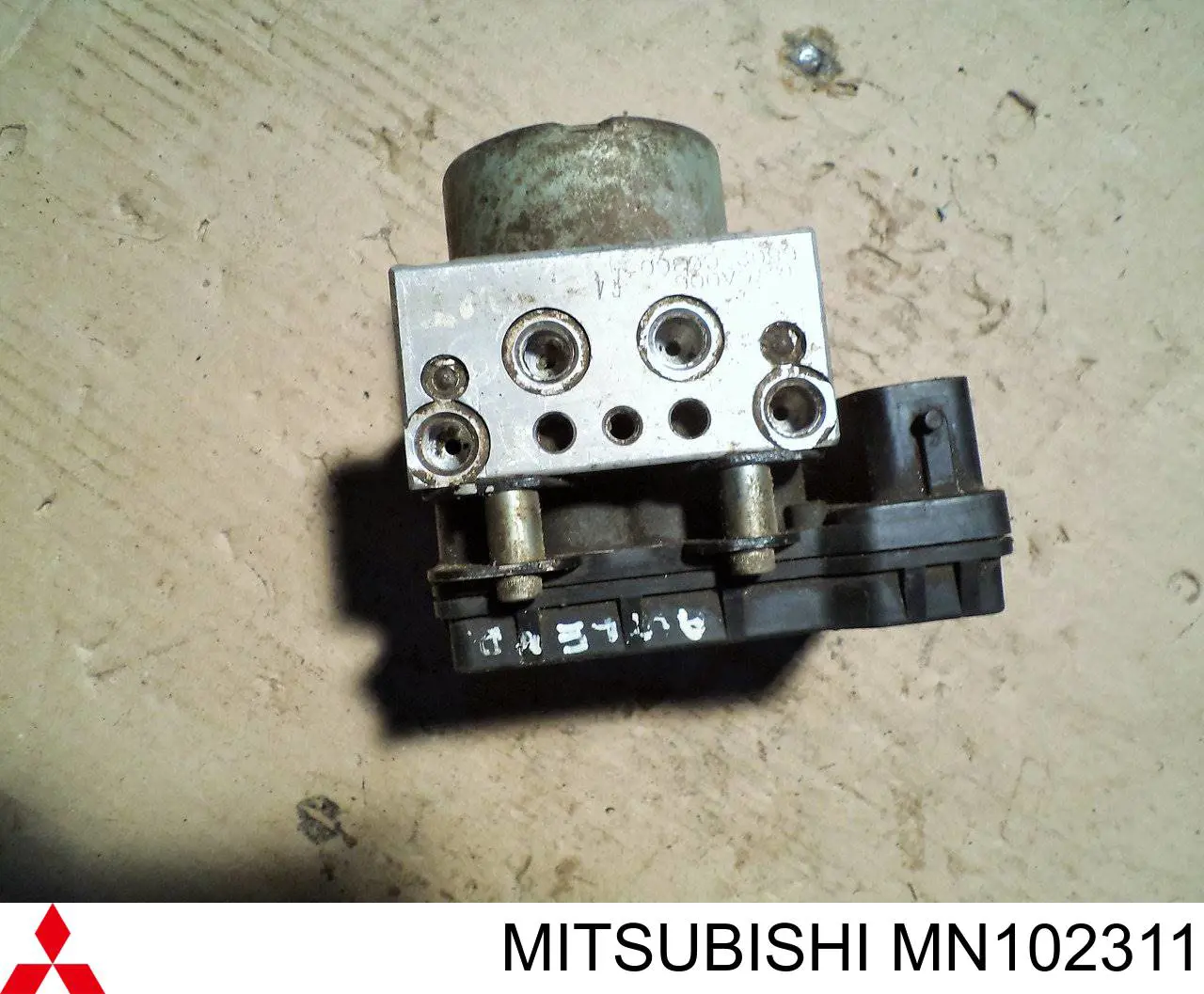 Блок АБС гідравлічний Mitsubishi MN102311 ціна, від 19.00 USD