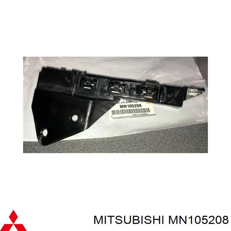 Праве кріплення переднього бампера Mitsubishi MN105208 ціна, від 44.34 USD