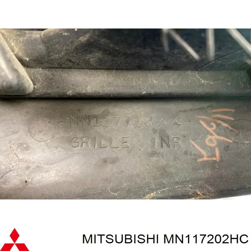 MN117202HC Chrysler Решітка радіатора