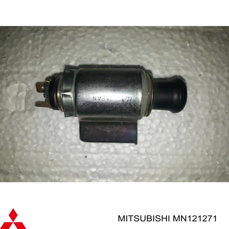 MN121271 Mitsubishi прикуриватель