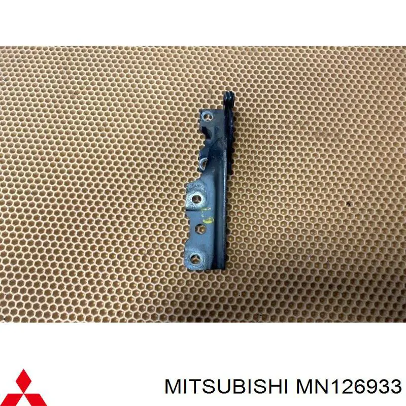 MN126933 Mitsubishi петля капота, ліва
