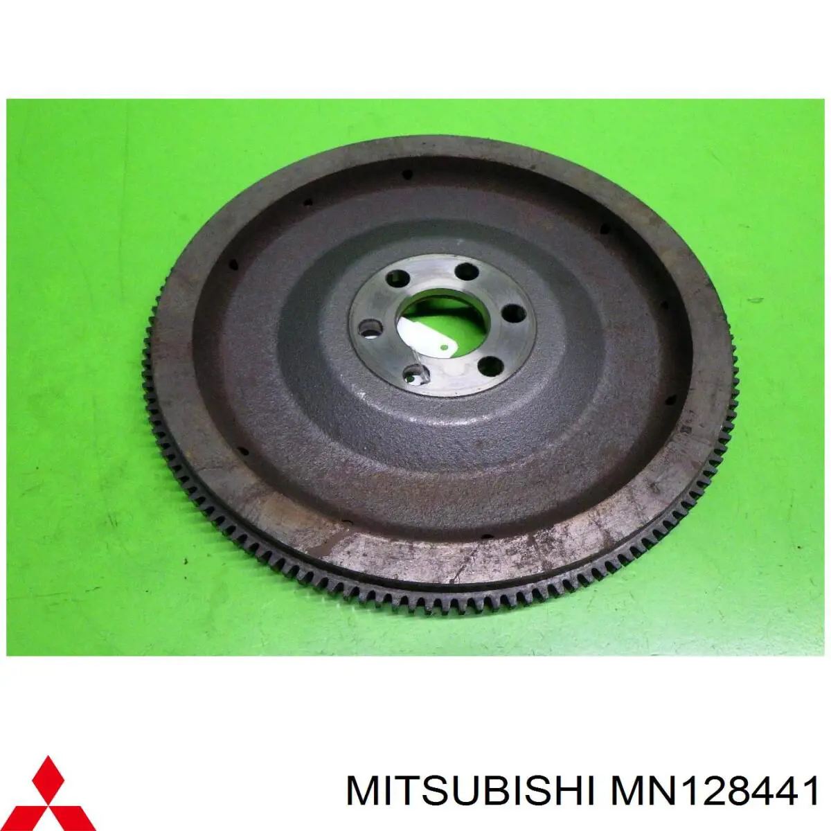 MN128441 Mitsubishi маховик двигуна