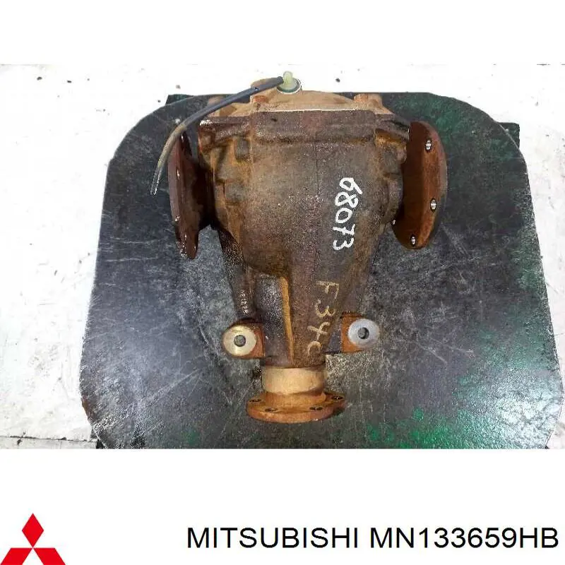 MN133659BA Mitsubishi бампер задній