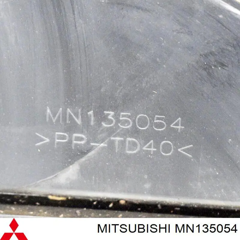  Дифузор (кожух) радіатора охолодження Mitsubishi L 200 