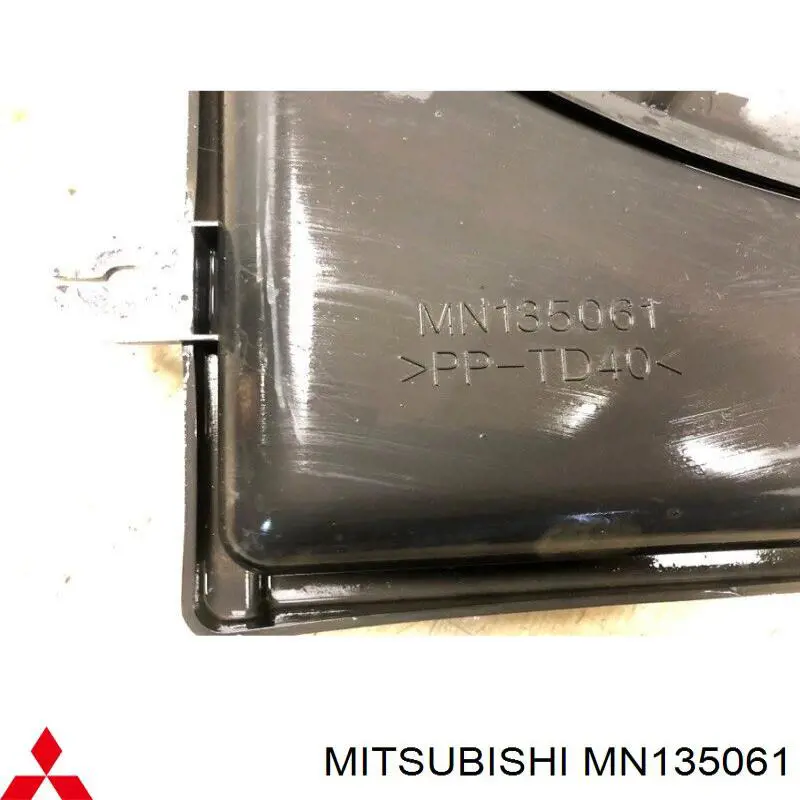 MN135061 Mitsubishi 