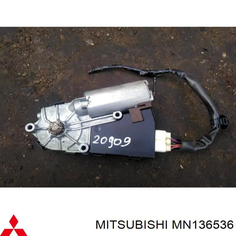 Двигун приводу люка Mitsubishi Pajero 4 SHORT (V80) (Міцубісі Паджеро)