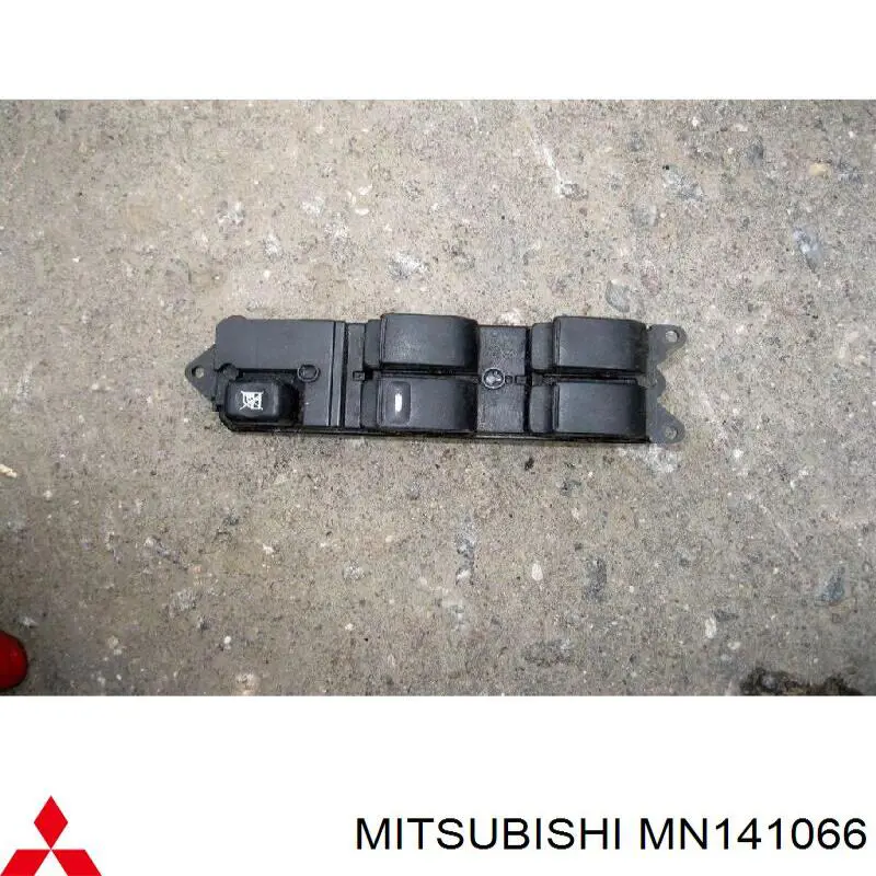 Кнопковий блок керування склопідіймачами передній лівий Mitsubishi Grandis (NAW) (Міцубісі Грандіс)
