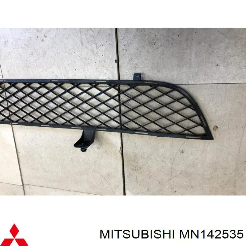 MN142535 Mitsubishi 