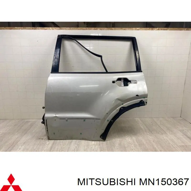 Двері задні, ліві MN150367 Mitsubishi