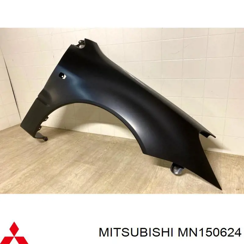 Купити MN150624 Mitsubishi Крила