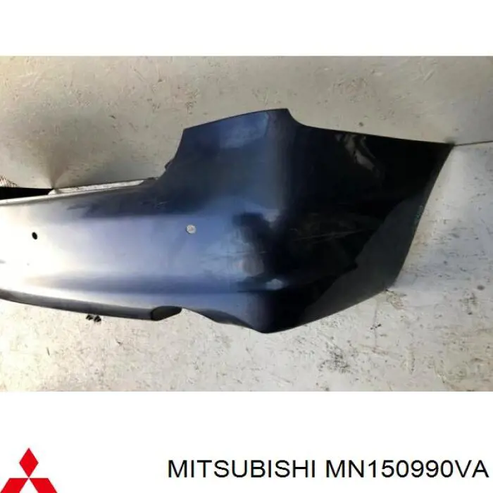 MN150990HC Mitsubishi Буфер (бампер) задній