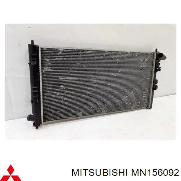 MN156092 Mitsubishi радіатор охолодження двигуна
