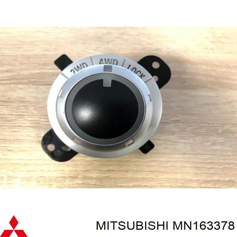 MN163378 Mitsubishi Система випуску газів двигуна