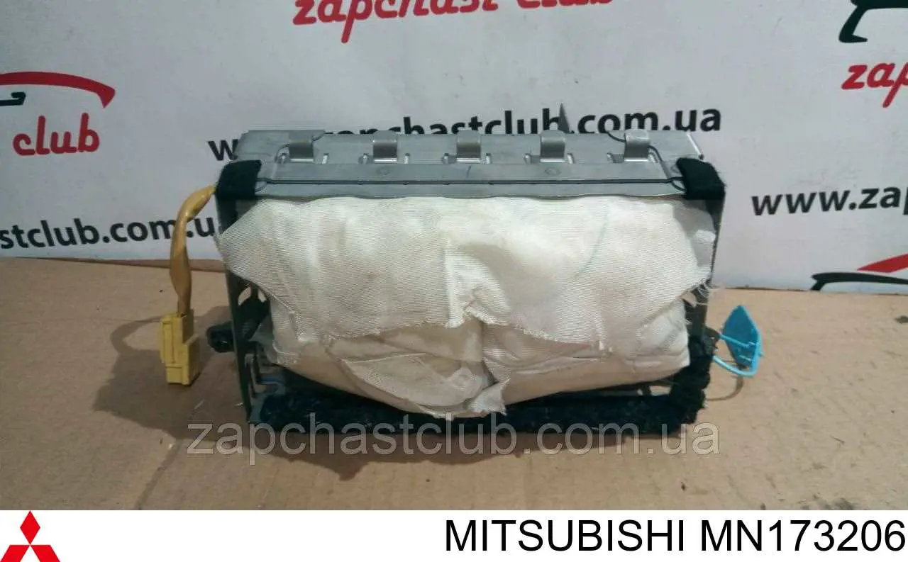 Подушка безпеки бокова Mitsubishi MN173206 ціна, від 39.79 USD