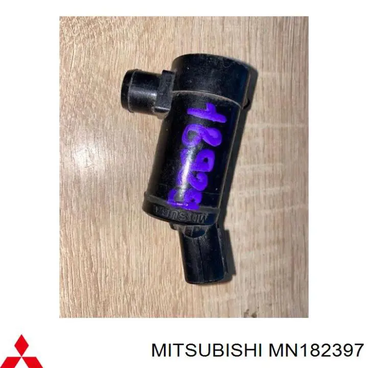 Моторчик омивача переднього скла Mitsubishi MN182397 ціна, від 11.17 USD
