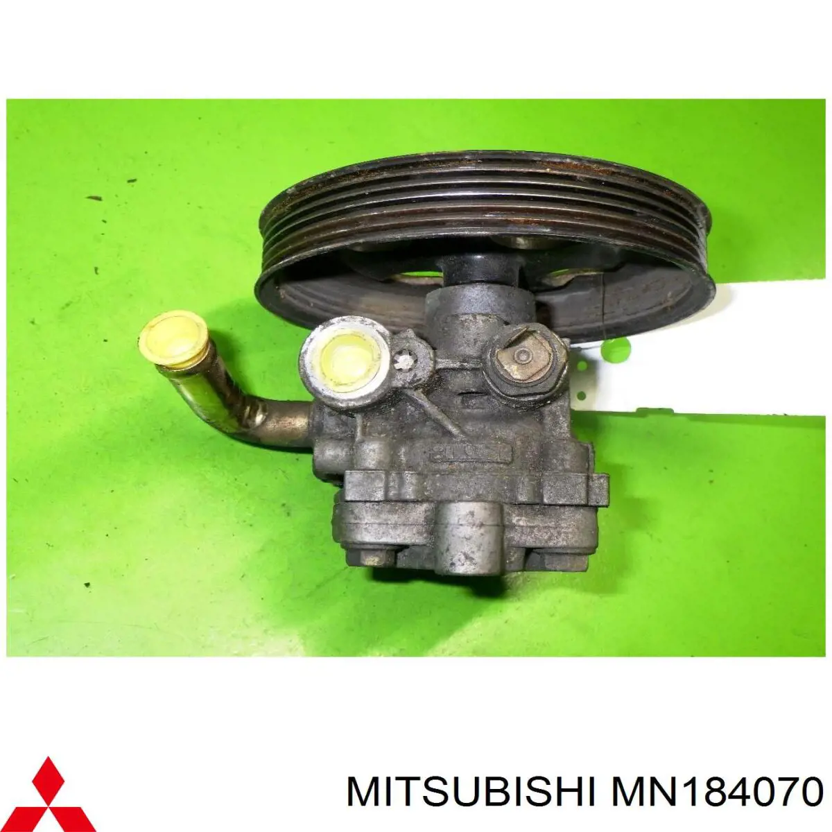 Купити MN184070 Mitsubishi Насос гідравліки