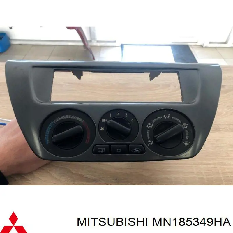 Регулятор вентилятора обігрівача Mitsubishi MN185349HA ціна, від 48.45 USD