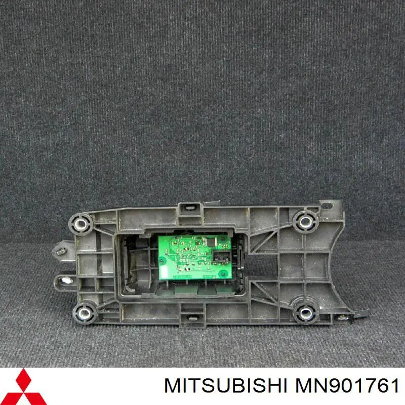MN901761 Mitsubishi Куліса КПП
