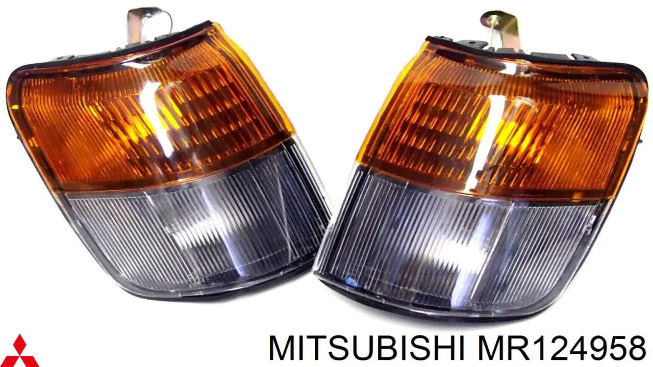 Купити MR124958 Mitsubishi Поворотник правий
