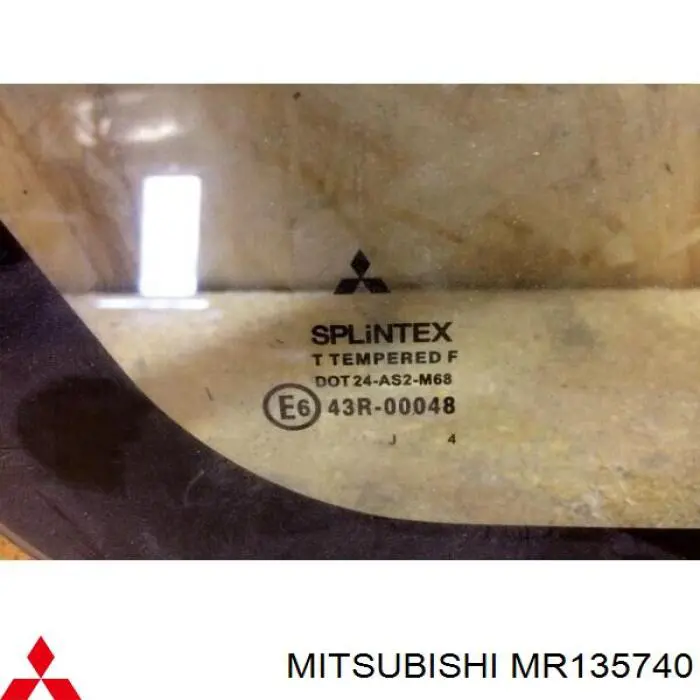 Скло багажного відсіку, праве Mitsubishi MR135740 ціна, від 25.97 USD