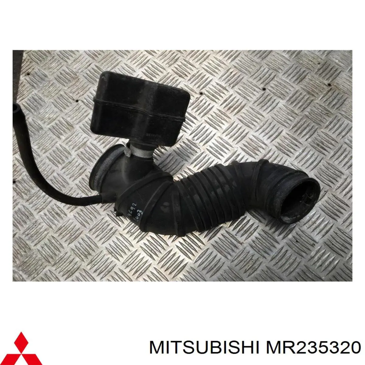 Купити MR235320 Mitsubishi 
