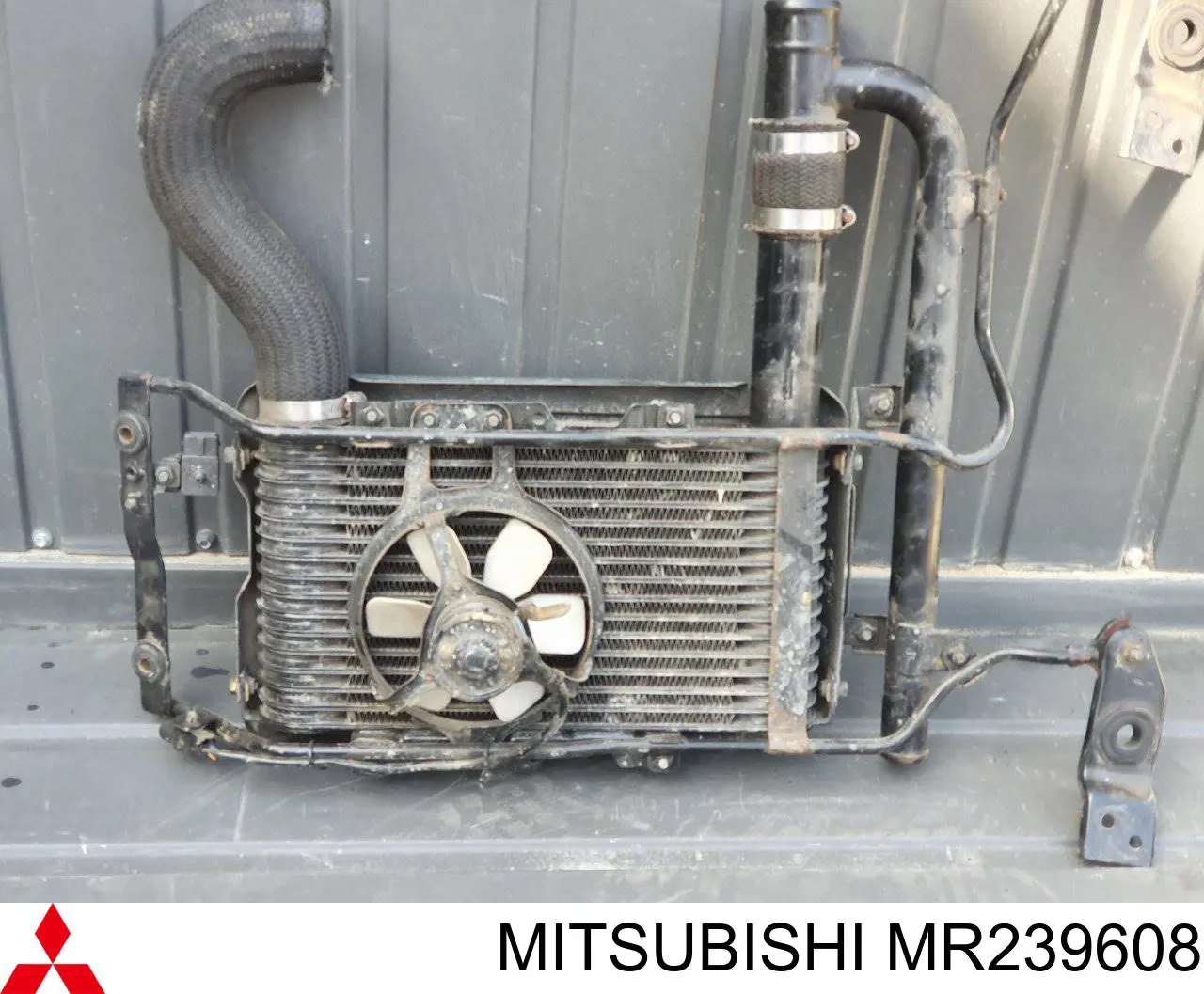 Система охолодження наддувочного повітря Mitsubishi MR239608 ціна, від 32.28 USD